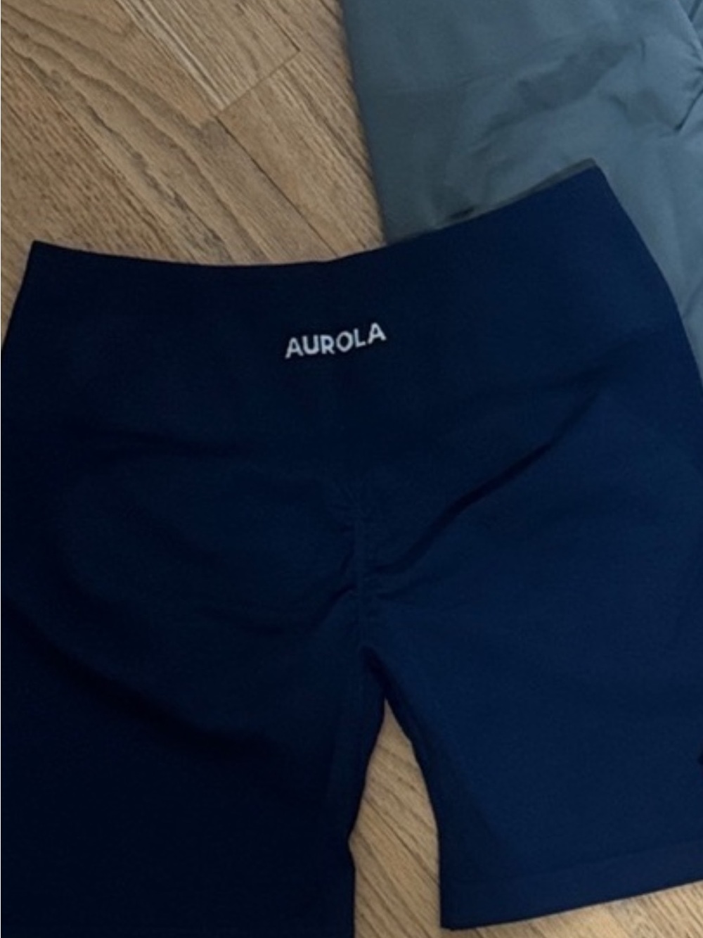 Aurola scrunch' Bike Shorts - Navy, Burgundy - Picture 2 of 2